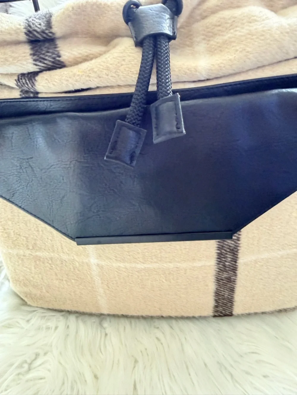 BEIS The Messenger Tote Backpack Cream Plaid Wool Blend Black Trim Preowned